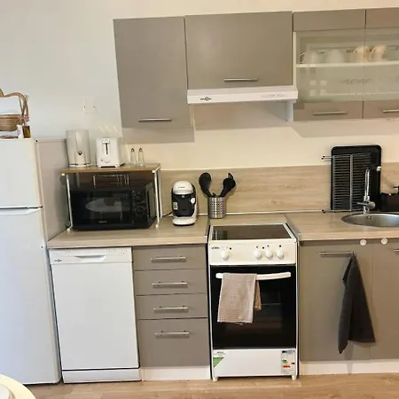 Апартаменты Cosy En Centre-ville